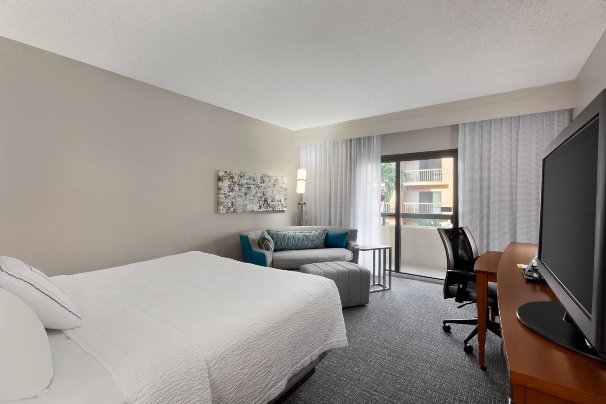 Courtyard Fort Myers Cape Coral Экстерьер фото