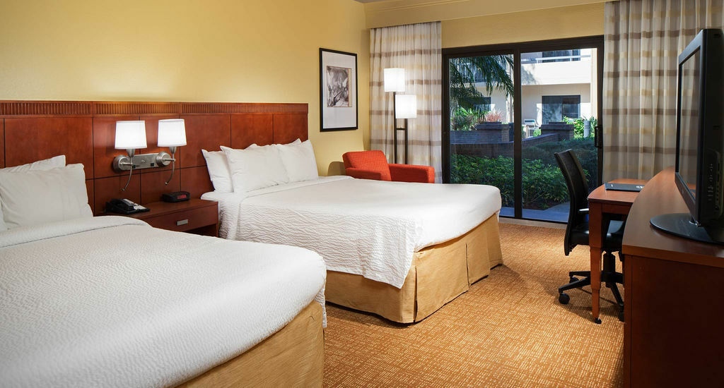 Courtyard Fort Myers Cape Coral Экстерьер фото